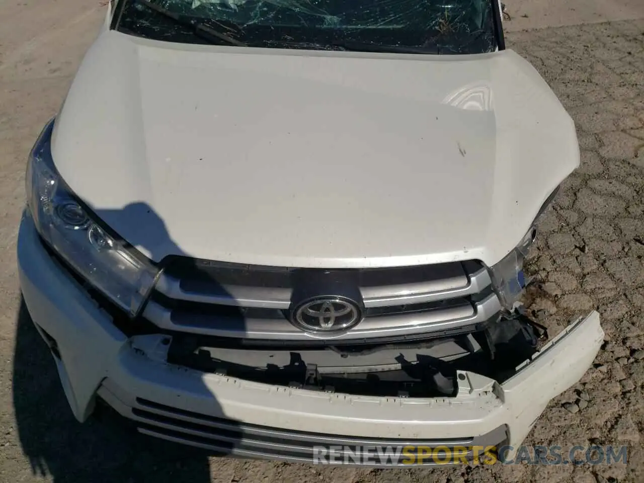 7 Фотография поврежденного автомобиля 5TDJZRFH5KS606714 TOYOTA HIGHLANDER 2019