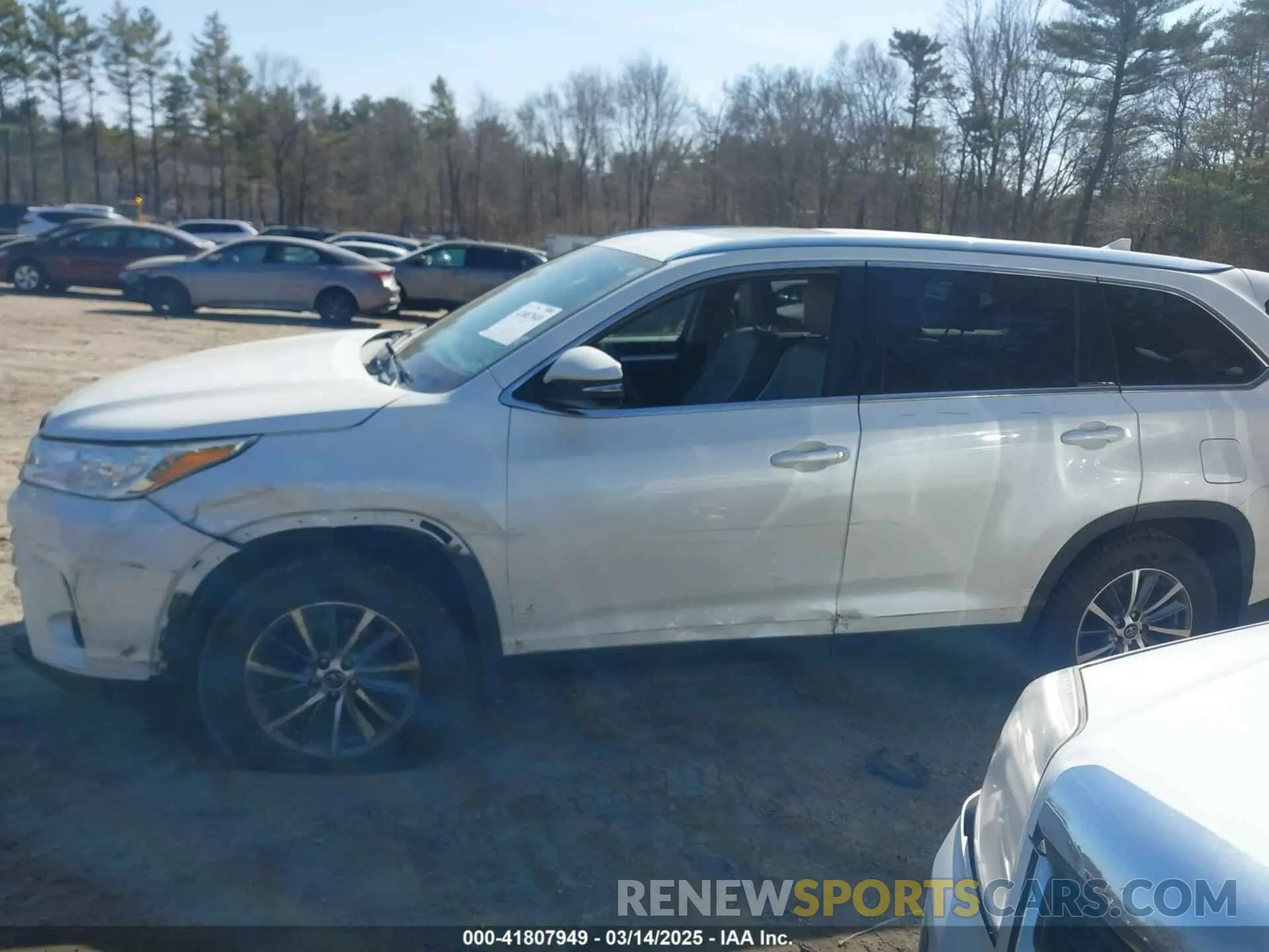 14 Фотография поврежденного автомобиля 5TDJZRFH5KS933386 TOYOTA HIGHLANDER 2019