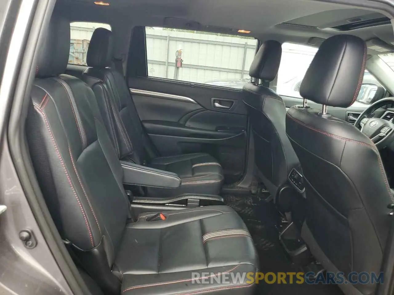 11 Фотография поврежденного автомобиля 5TDJZRFH5KS980790 TOYOTA HIGHLANDER 2019