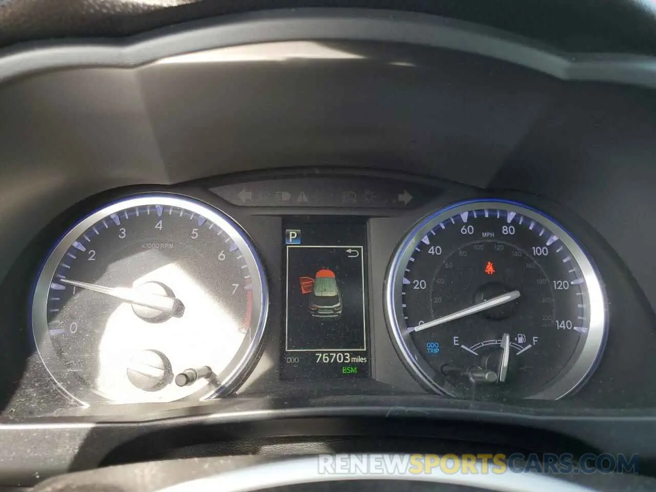 9 Photograph of a damaged car 5TDJZRFH5KS991918 TOYOTA HIGHLANDER 2019