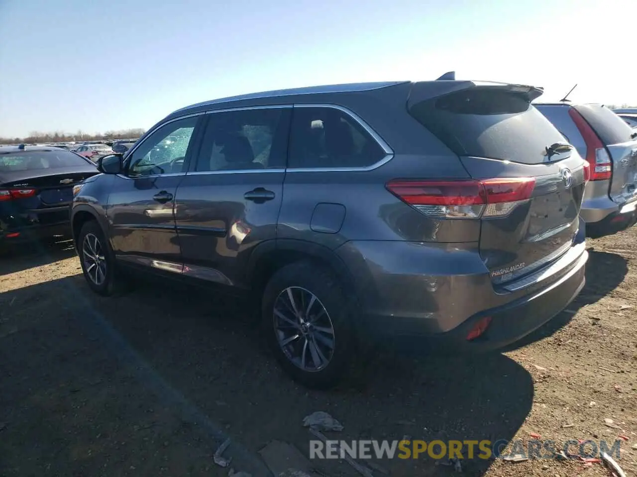 2 Фотография поврежденного автомобиля 5TDJZRFH6KS576526 TOYOTA HIGHLANDER 2019