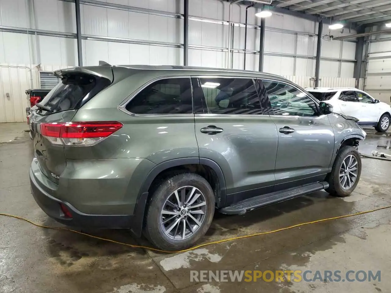 3 Фотография поврежденного автомобиля 5TDJZRFH6KS953002 TOYOTA HIGHLANDER 2019