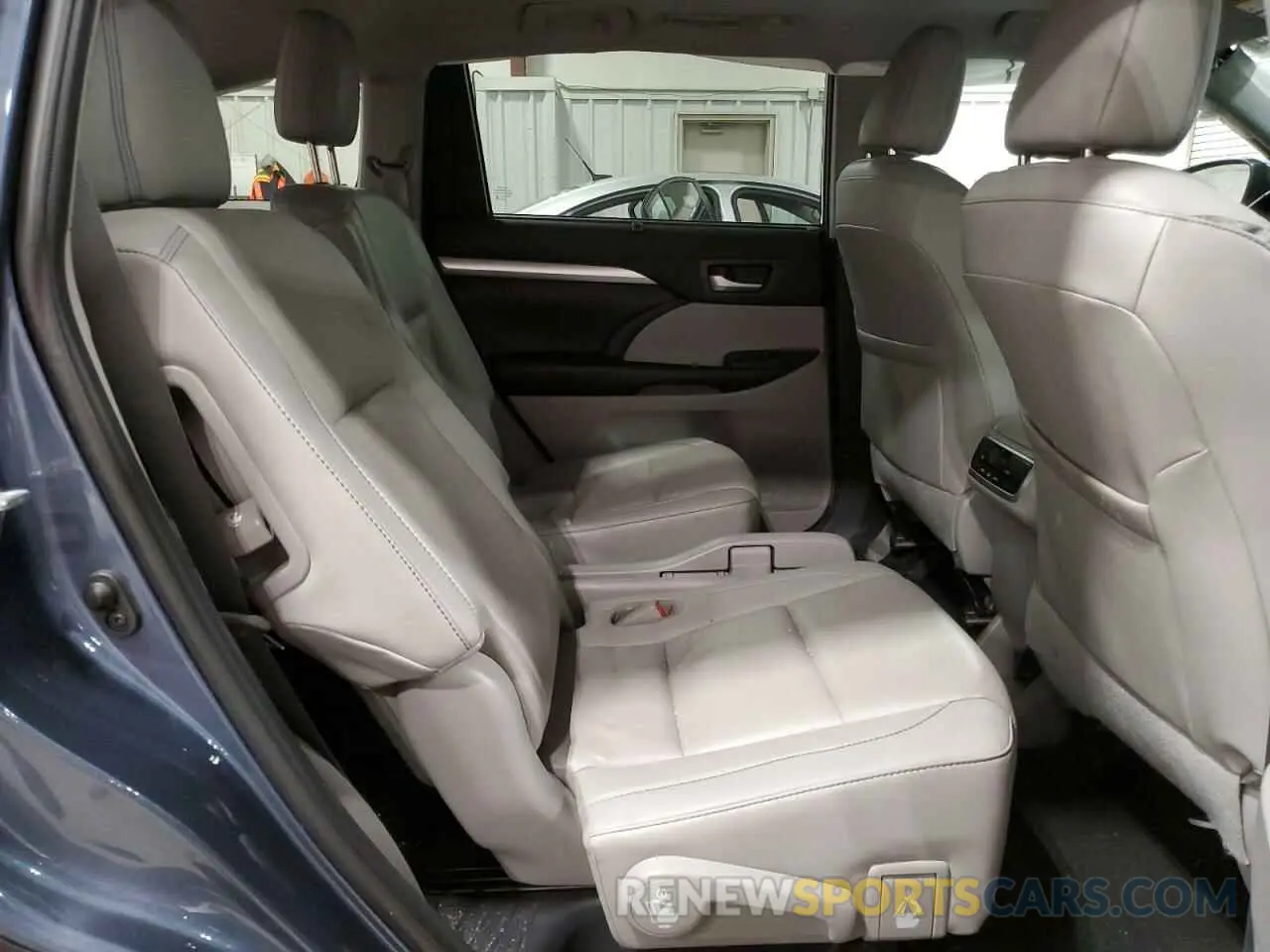 11 Photograph of a damaged car 5TDJZRFH6KS998554 TOYOTA HIGHLANDER 2019
