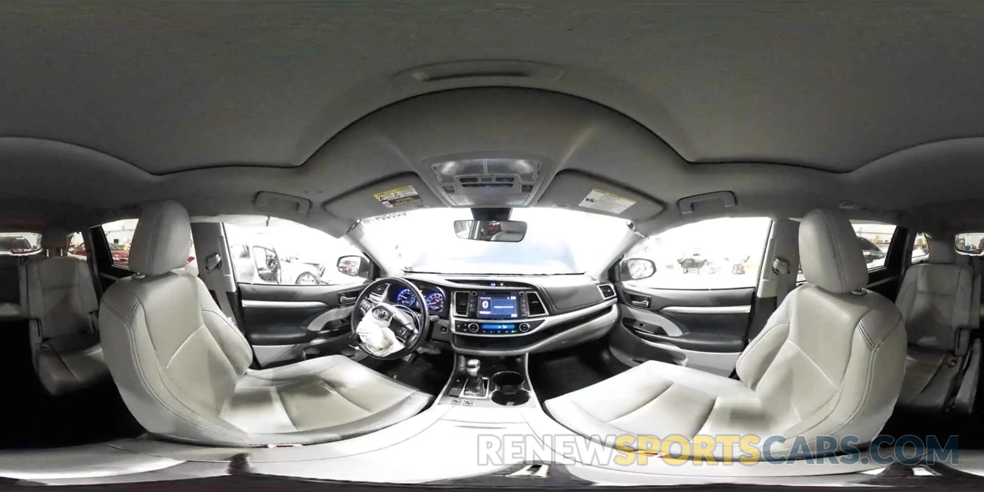 14 Photograph of a damaged car 5TDJZRFH6KS998554 TOYOTA HIGHLANDER 2019