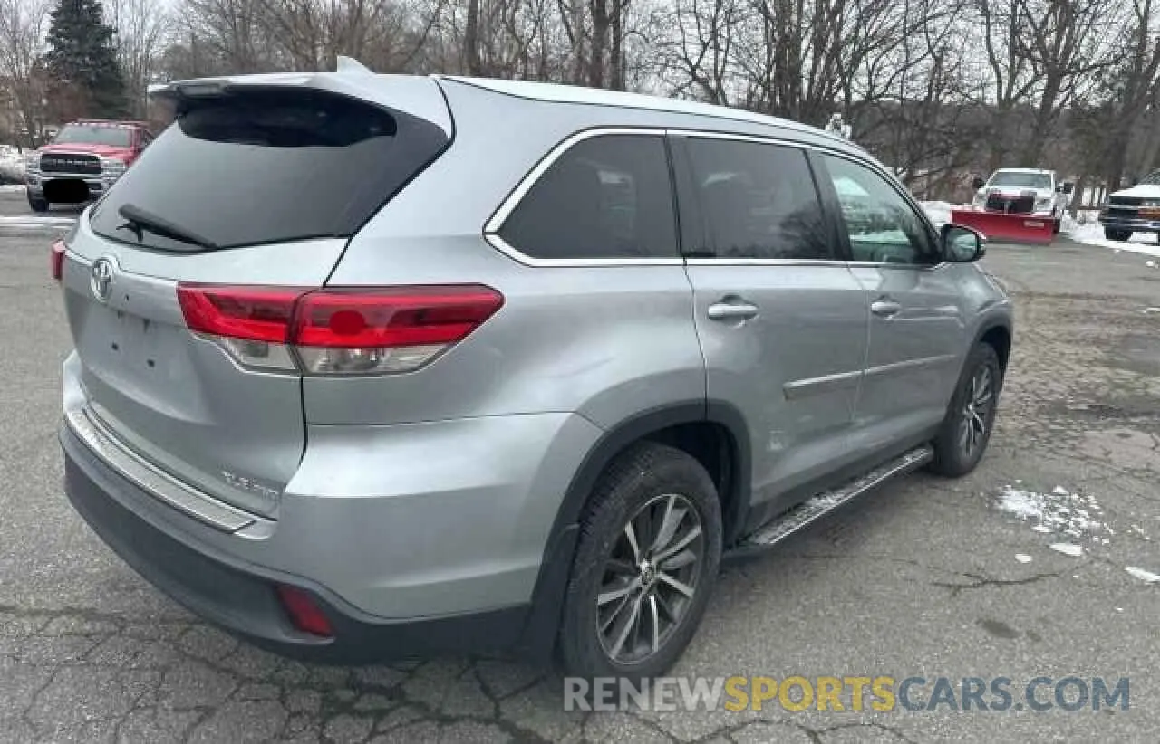 4 Photograph of a damaged car 5TDJZRFH7KS565678 TOYOTA HIGHLANDER 2019