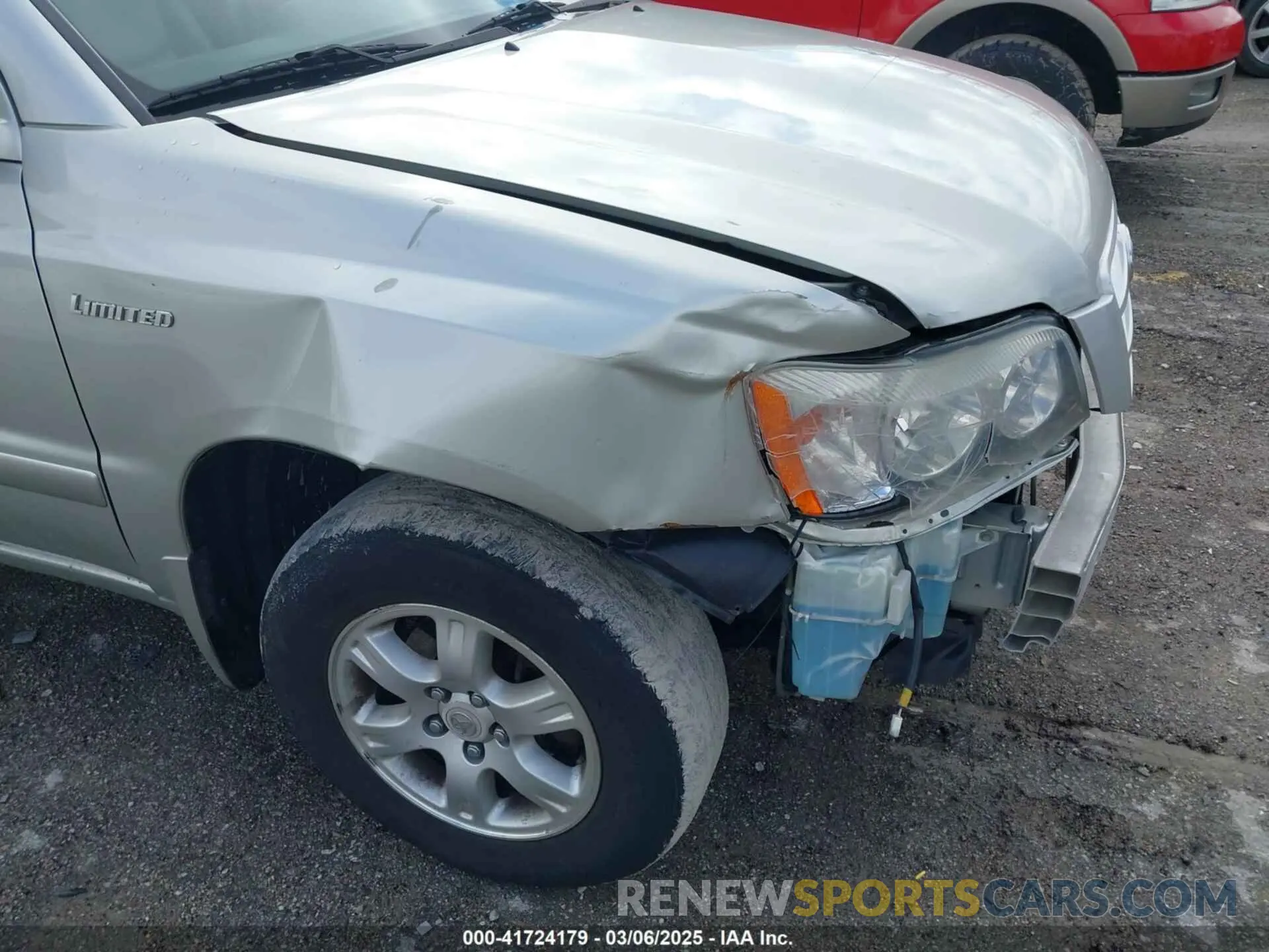 17 Photograph of a damaged car 5TDJZRFH7KS952229 TOYOTA HIGHLANDER 2019