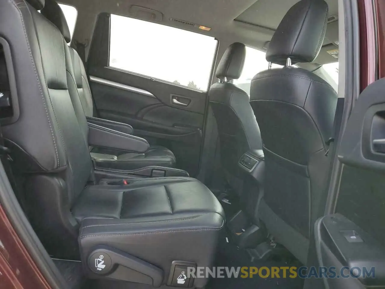 11 Фотография поврежденного автомобиля 5TDJZRFH7KS980466 TOYOTA HIGHLANDER 2019