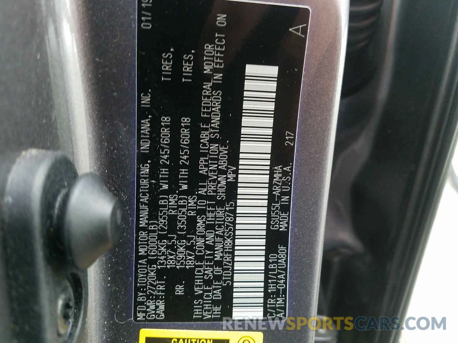 10 Photograph of a damaged car 5TDJZRFH8KS578715 TOYOTA HIGHLANDER 2019