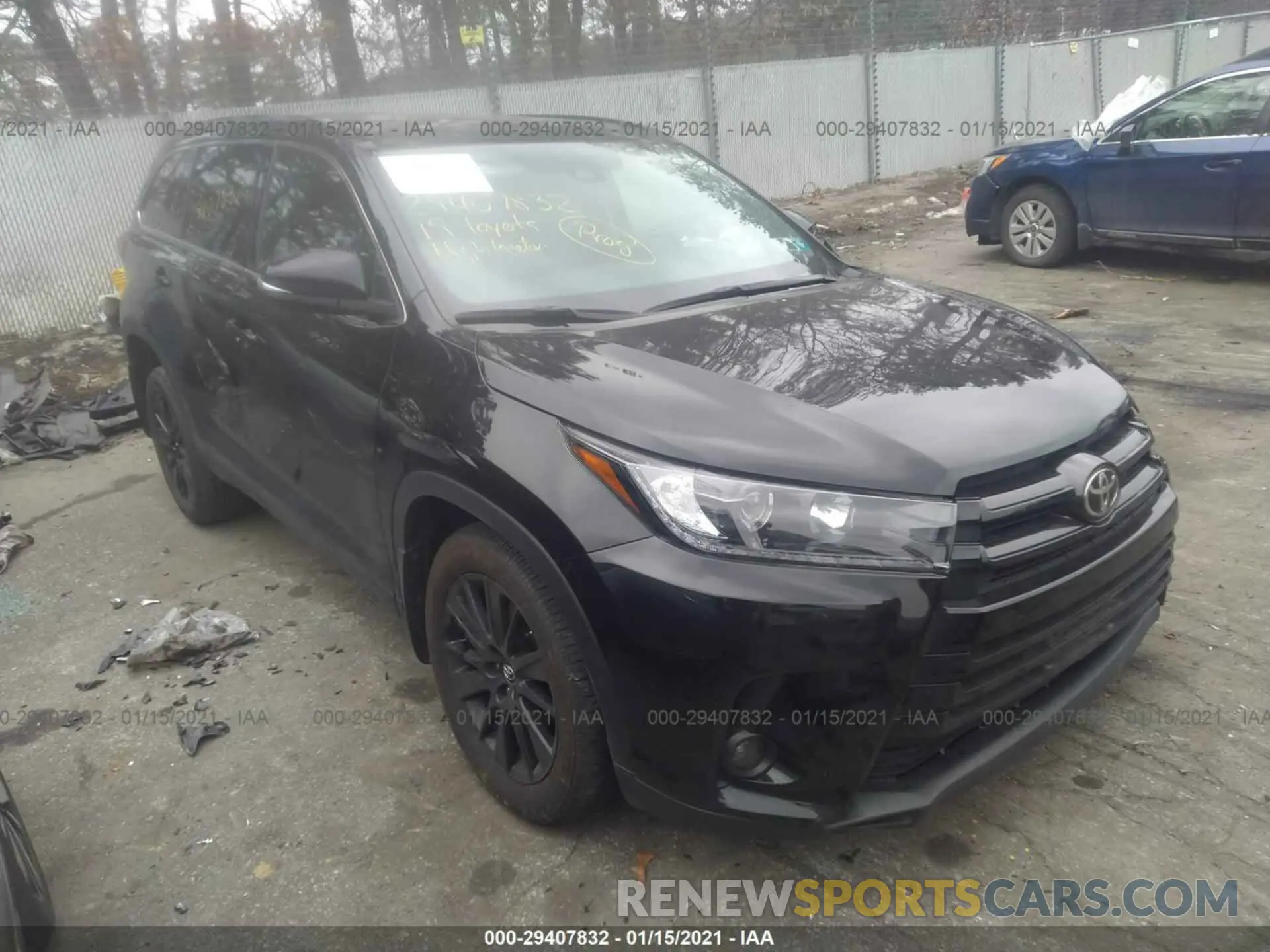 1 Photograph of a damaged car 5TDJZRFH8KS621076 TOYOTA HIGHLANDER 2019