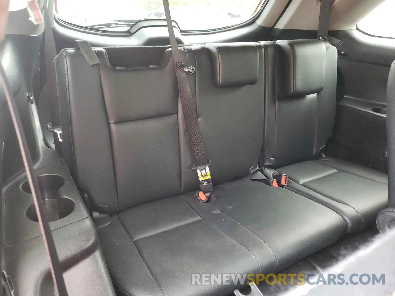 9 Фотография поврежденного автомобиля 5TDJZRFH8KS710162 TOYOTA HIGHLANDER 2019