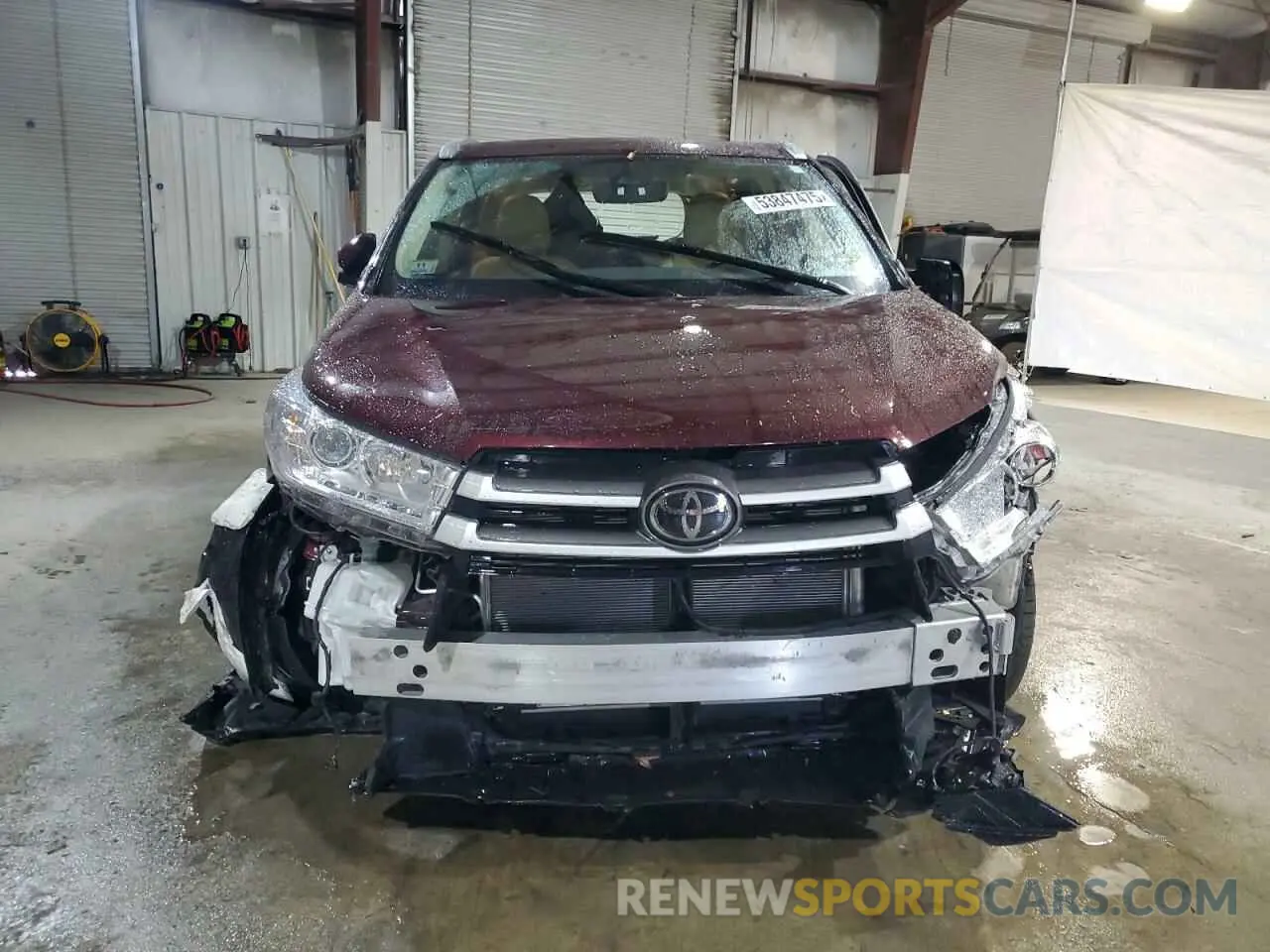 5 Photograph of a damaged car 5TDJZRFH8KS918297 TOYOTA HIGHLANDER 2019