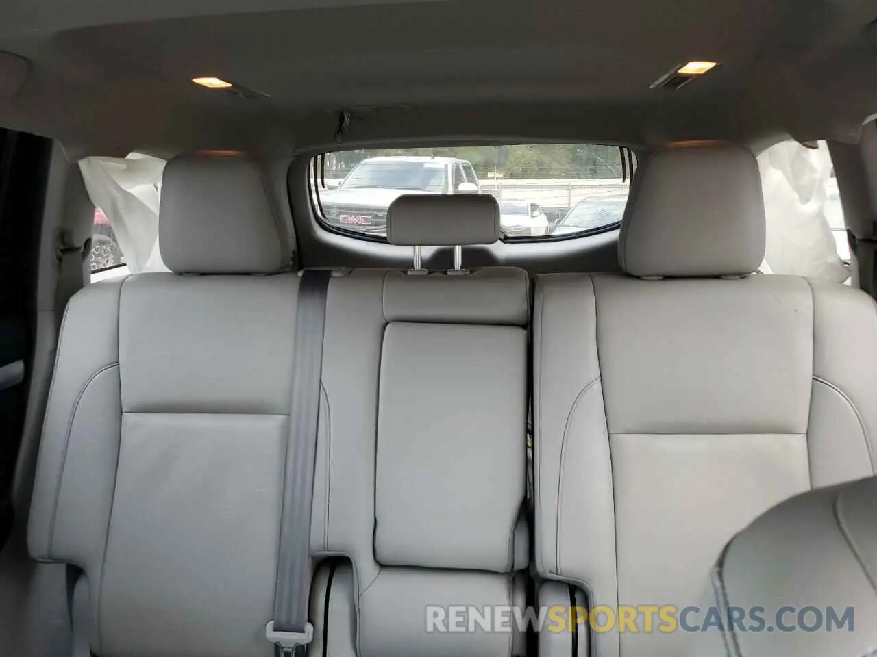 10 Фотография поврежденного автомобиля 5TDJZRFH8KS920986 TOYOTA HIGHLANDER 2019