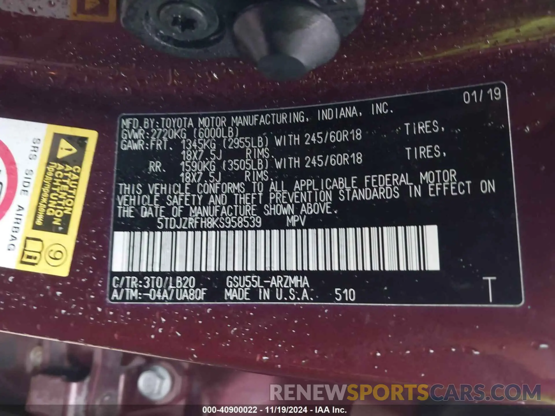 9 Photograph of a damaged car 5TDJZRFH8KS958539 TOYOTA HIGHLANDER 2019