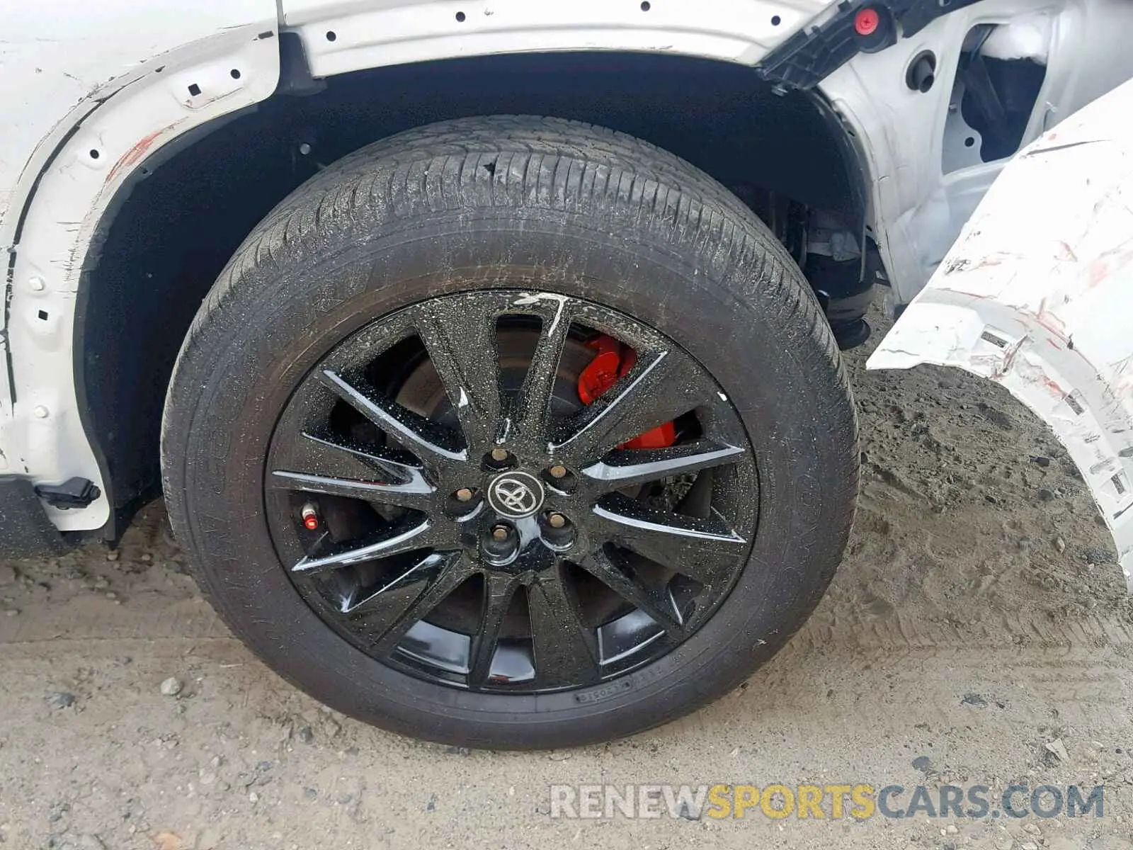 9 Photograph of a damaged car 5TDJZRFH8KS973025 TOYOTA HIGHLANDER 2019