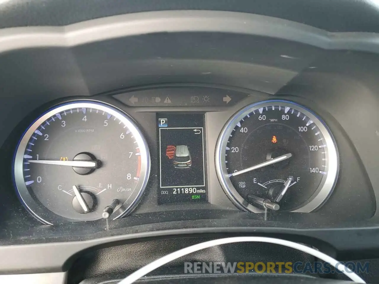 9 Photograph of a damaged car 5TDJZRFH9KS570753 TOYOTA HIGHLANDER 2019