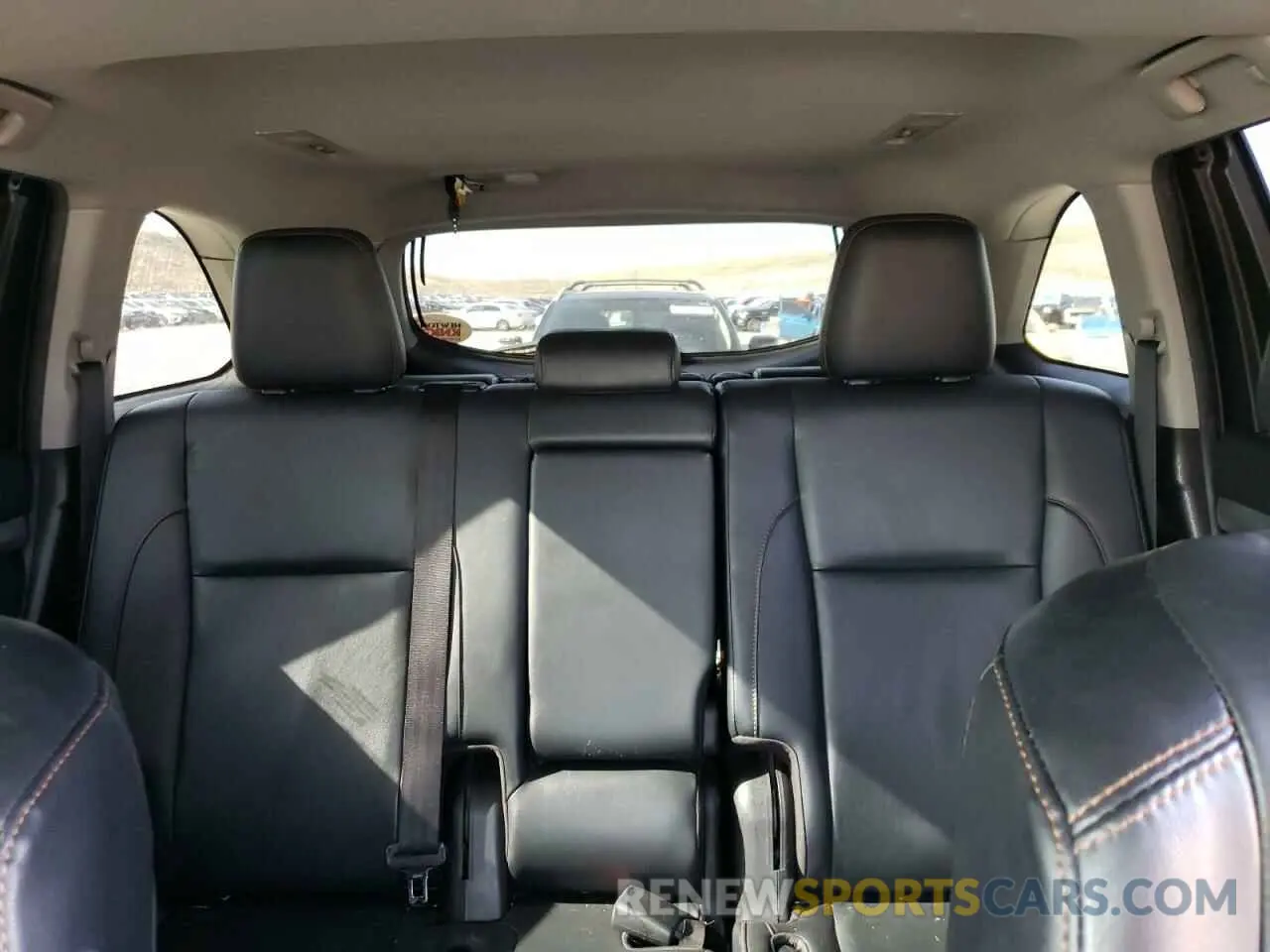 10 Фотография поврежденного автомобиля 5TDJZRFH9KS605582 TOYOTA HIGHLANDER 2019