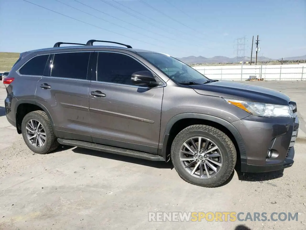 4 Фотография поврежденного автомобиля 5TDJZRFH9KS605582 TOYOTA HIGHLANDER 2019