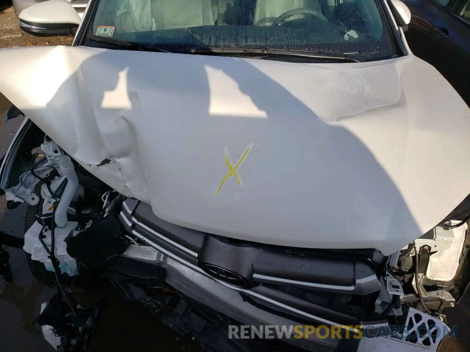 7 Photograph of a damaged car 5TDJZRFH9KS613455 TOYOTA HIGHLANDER 2019