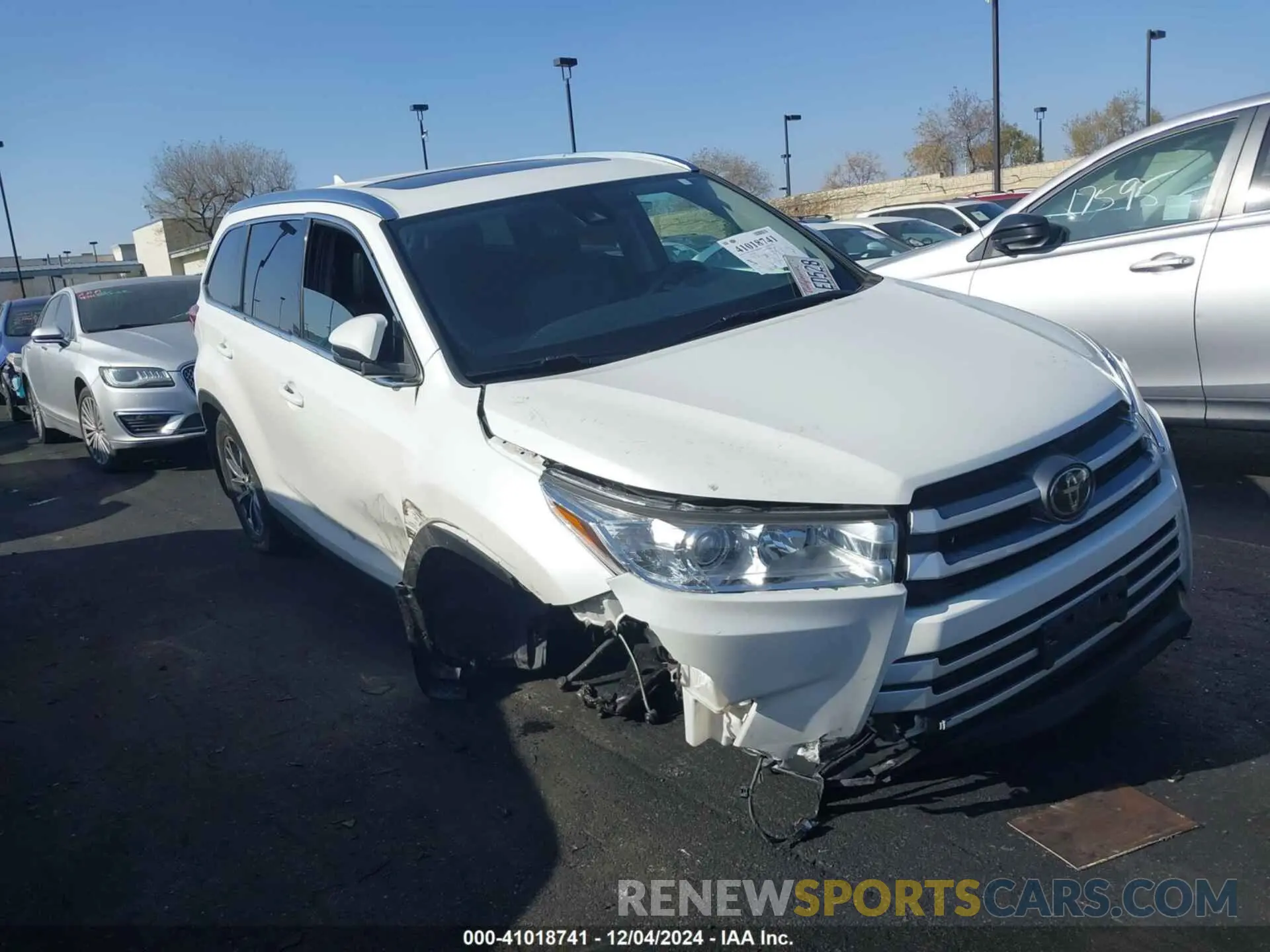 1 Фотография поврежденного автомобиля 5TDJZRFH9KS731473 TOYOTA HIGHLANDER 2019