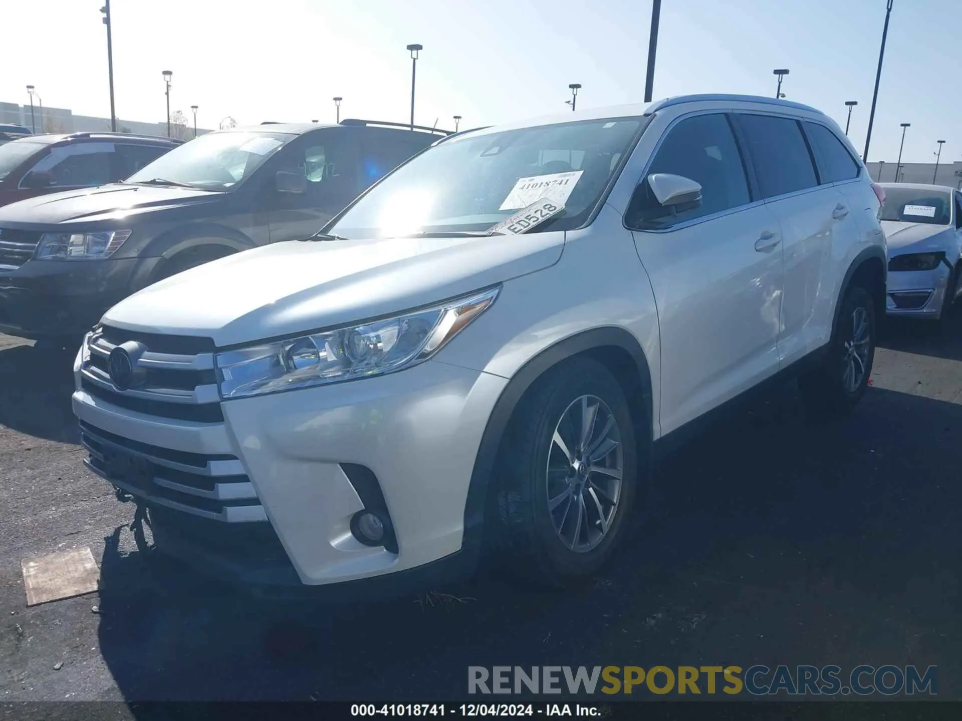2 Фотография поврежденного автомобиля 5TDJZRFH9KS731473 TOYOTA HIGHLANDER 2019
