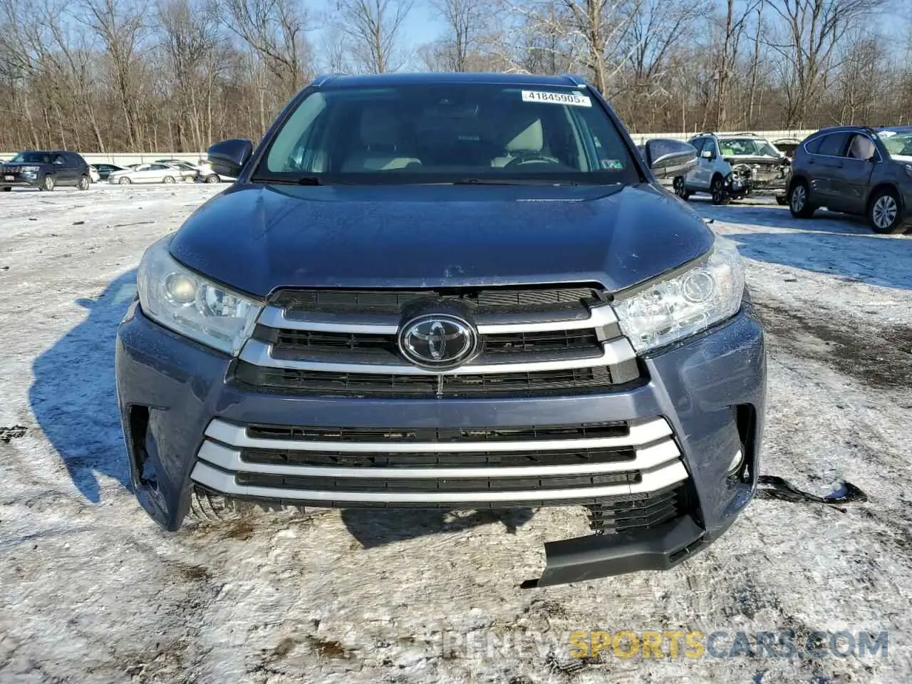 5 Photograph of a damaged car 5TDJZRFH9KS953608 TOYOTA HIGHLANDER 2019