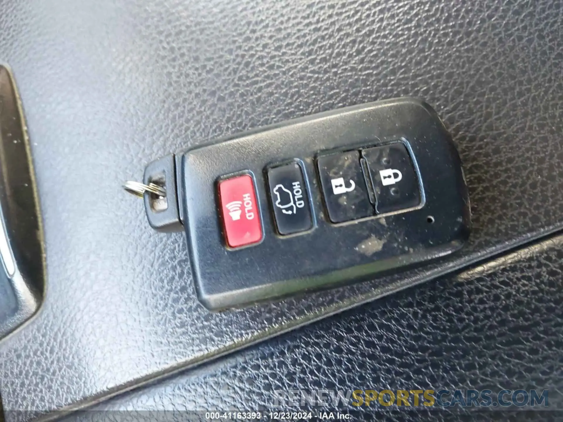 11 Photograph of a damaged car 5TDJZRFHXKS602092 TOYOTA HIGHLANDER 2019