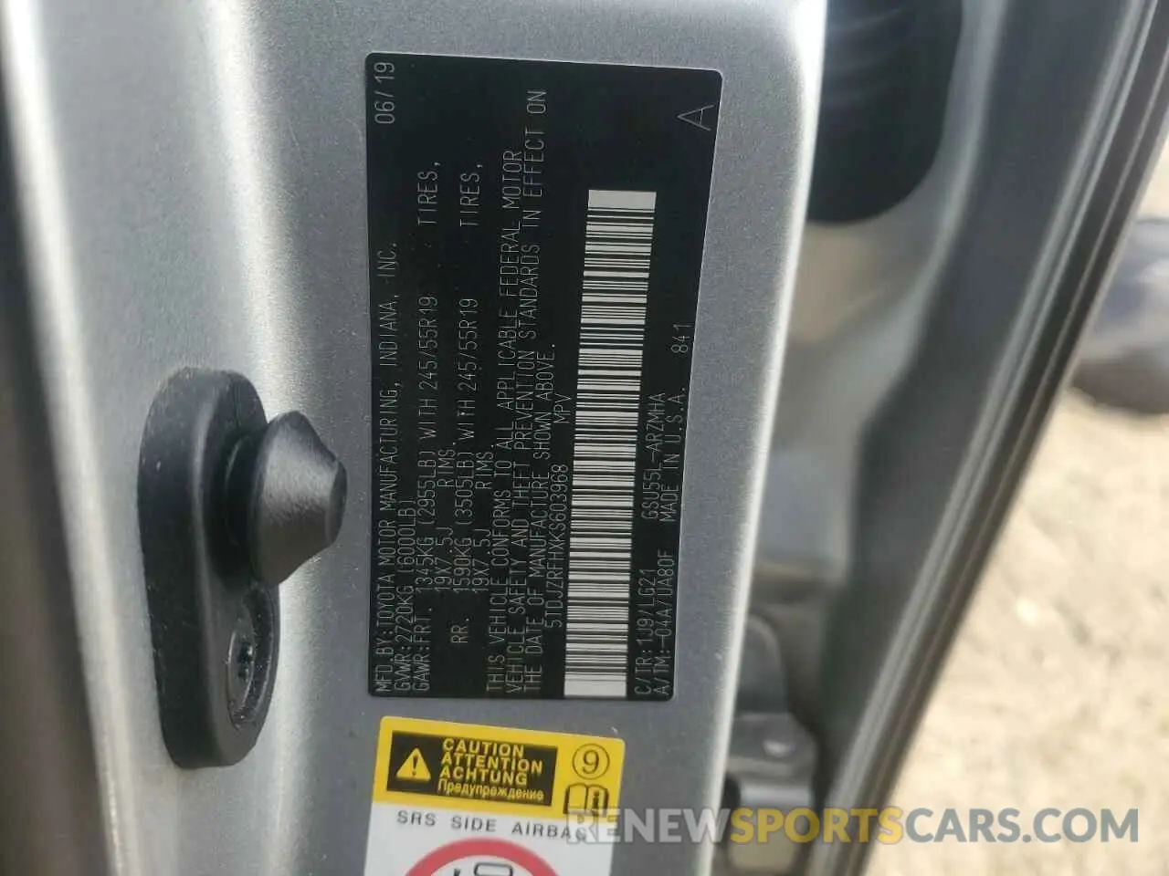 14 Photograph of a damaged car 5TDJZRFHXKS603968 TOYOTA HIGHLANDER 2019