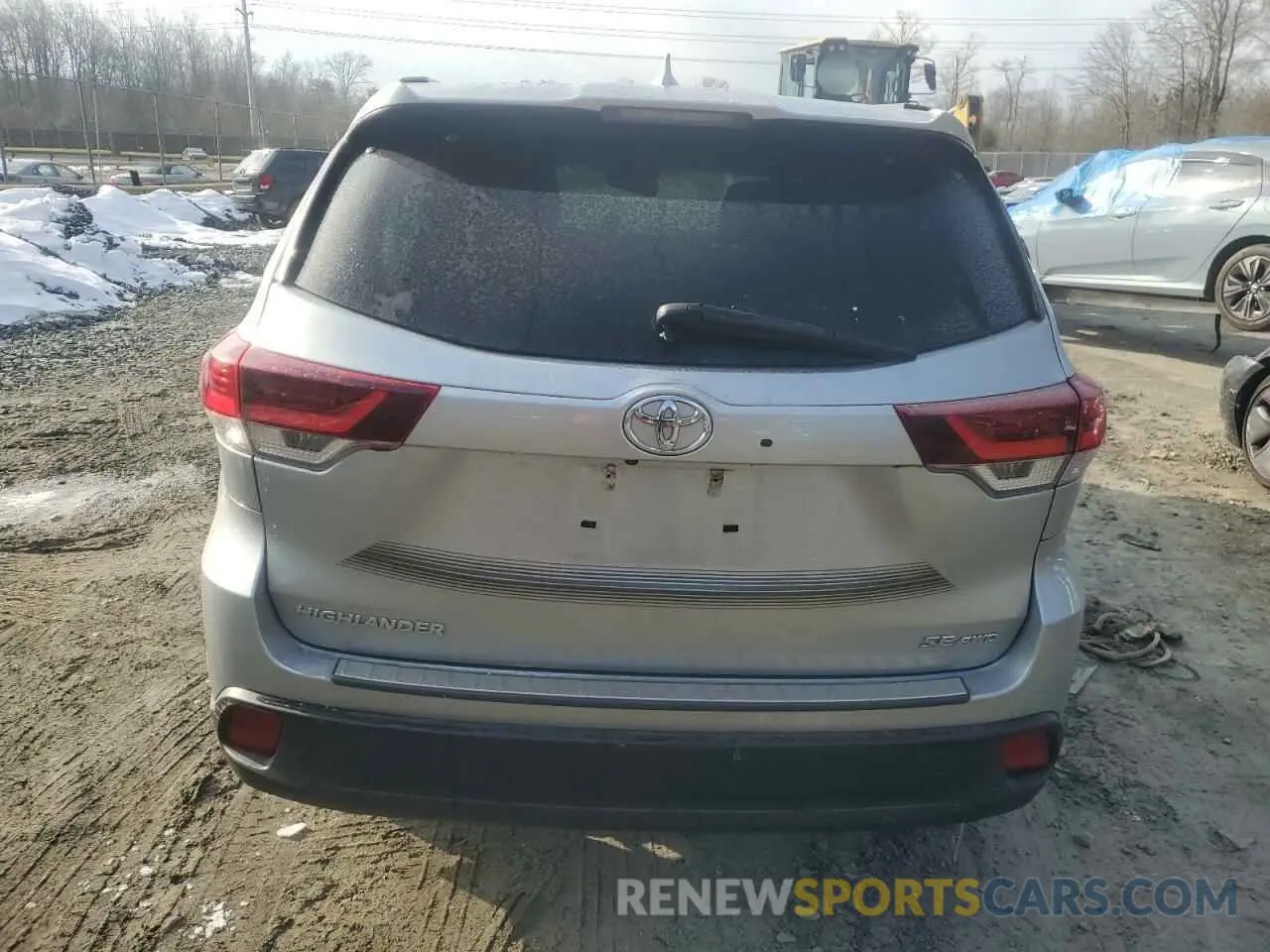 6 Photograph of a damaged car 5TDJZRFHXKS603968 TOYOTA HIGHLANDER 2019