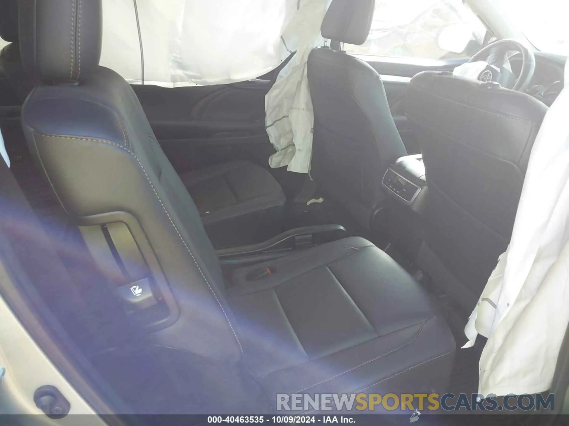 8 Photograph of a damaged car 5TDJZRFHXKS726296 TOYOTA HIGHLANDER 2019