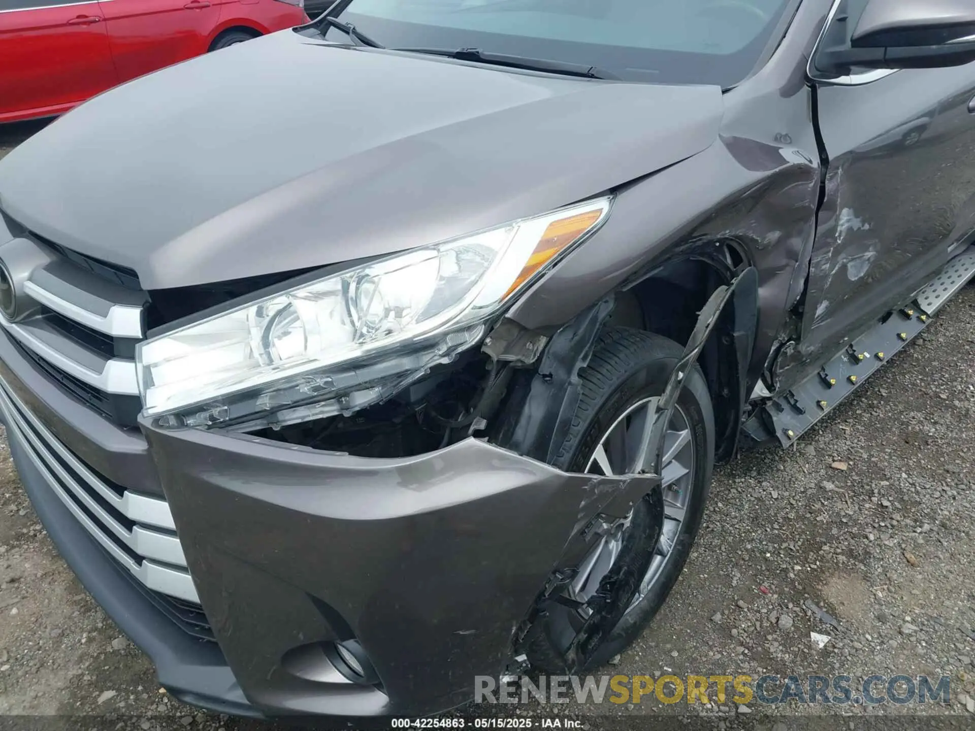 6 Photograph of a damaged car 5TDJZRFHXKS954007 TOYOTA HIGHLANDER 2019