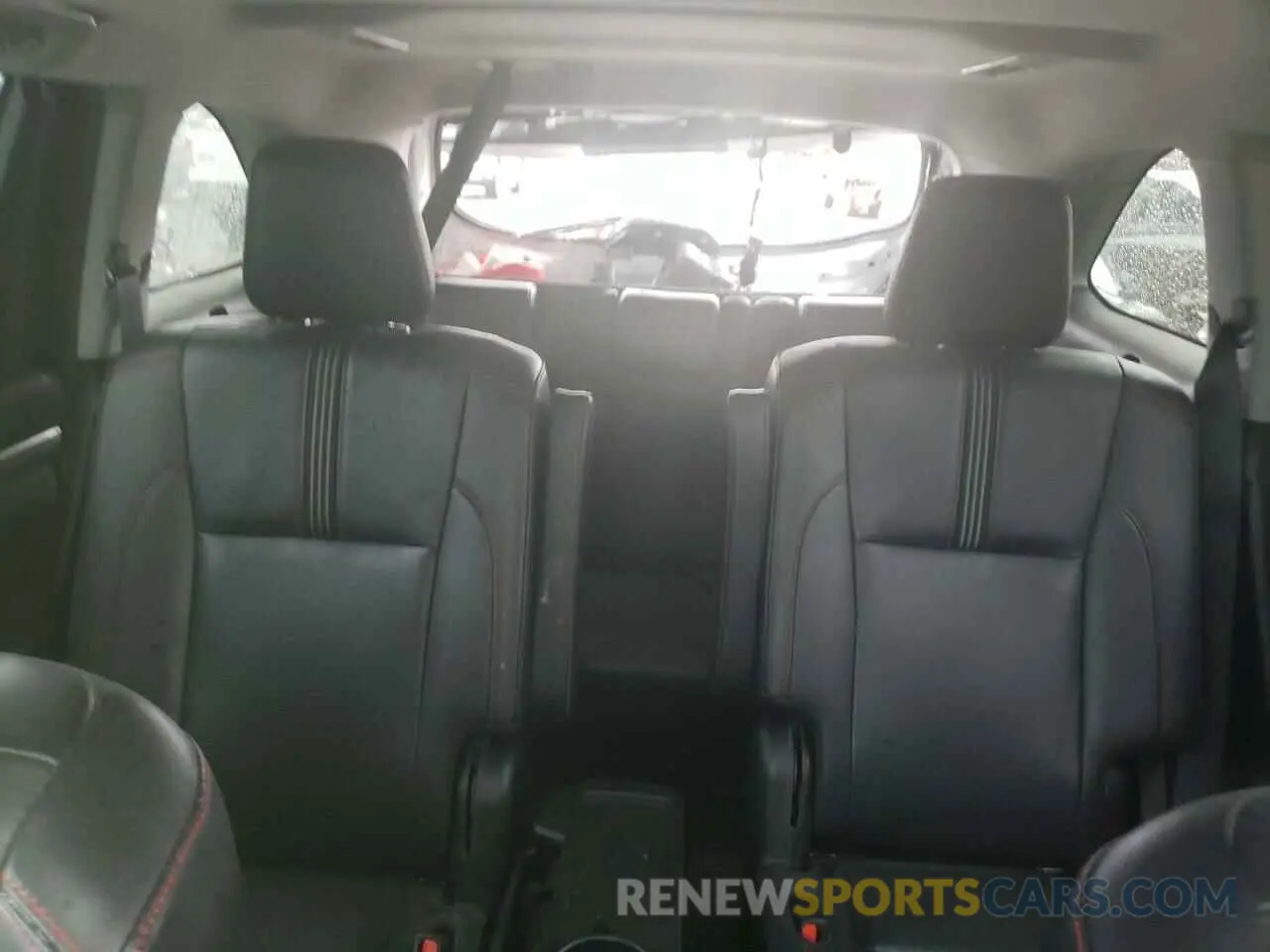 10 Photograph of a damaged car 5TDJZRFHXKS955884 TOYOTA HIGHLANDER 2019