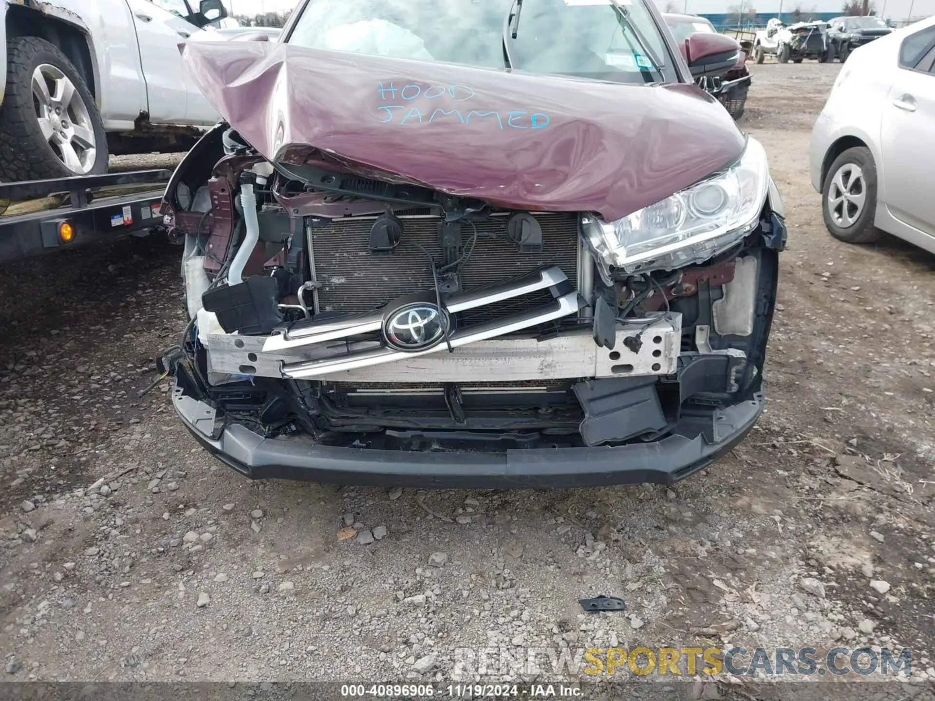 6 Photograph of a damaged car 5TDJZRFHXKS989985 TOYOTA HIGHLANDER 2019