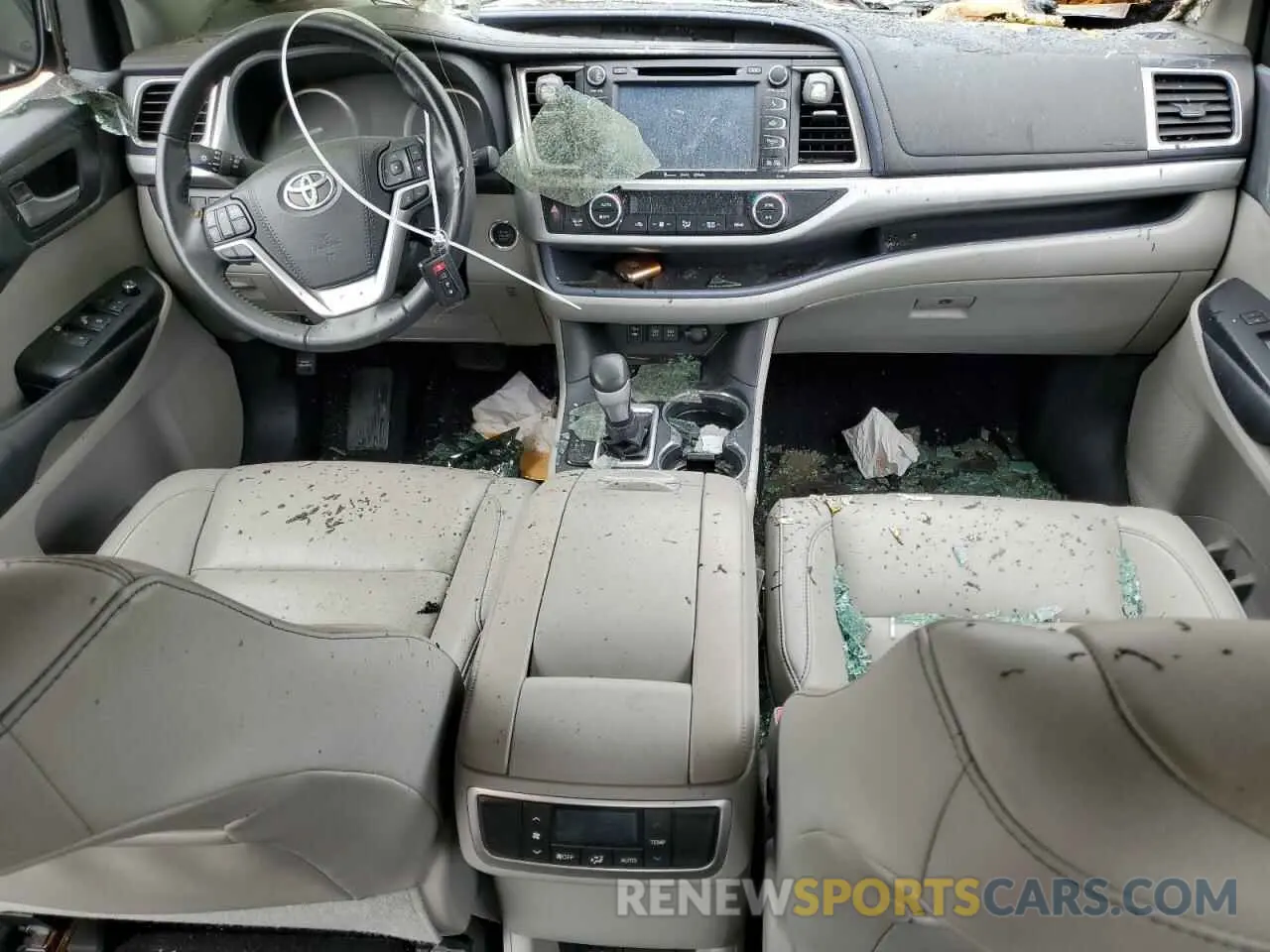 8 Photograph of a damaged car 5TDKZRFH0KS357453 TOYOTA HIGHLANDER 2019