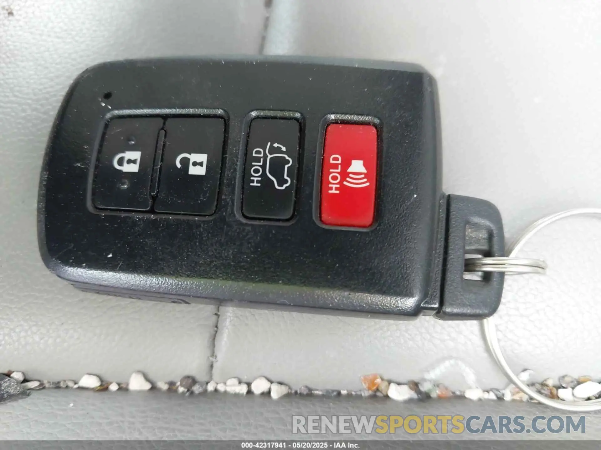 11 Фотография поврежденного автомобиля 5TDKZRFH1KS341598 TOYOTA HIGHLANDER 2019