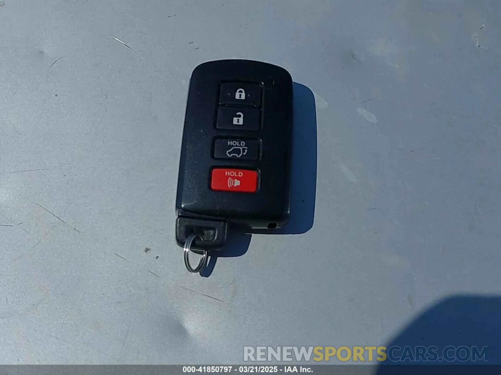 11 Photograph of a damaged car 5TDKZRFH1KS567284 TOYOTA HIGHLANDER 2019