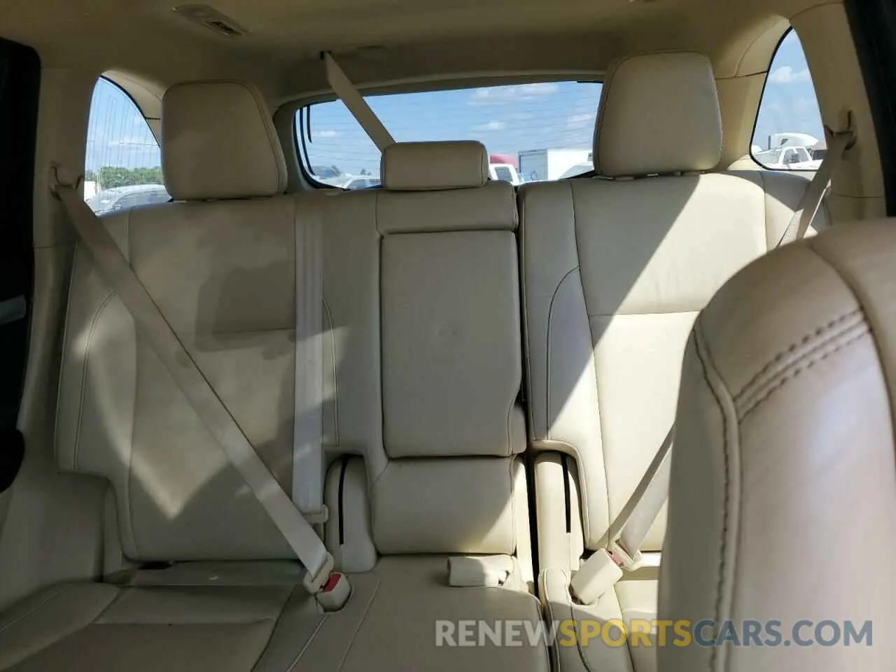 10 Фотография поврежденного автомобиля 5TDKZRFH2KS292654 TOYOTA HIGHLANDER 2019