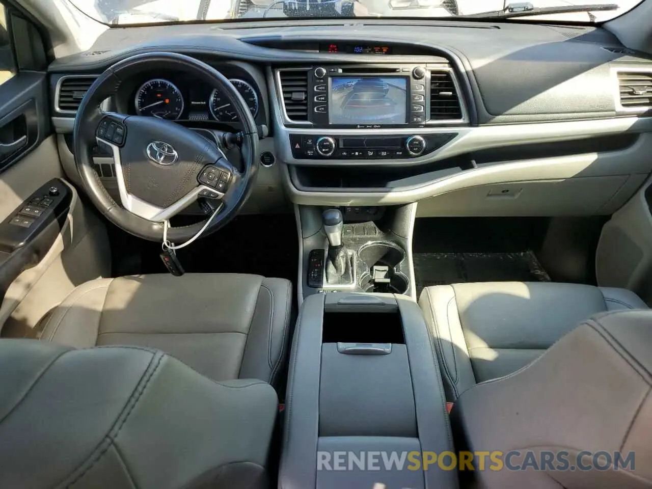 8 Фотография поврежденного автомобиля 5TDKZRFH2KS300932 TOYOTA HIGHLANDER 2019