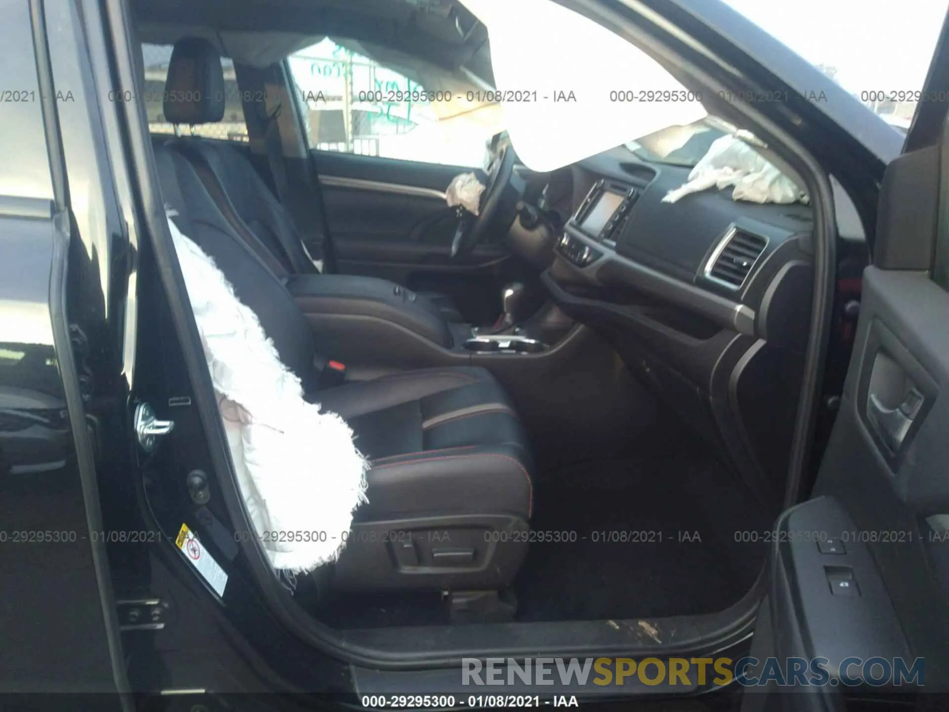 5 Photograph of a damaged car 5TDKZRFH2KS312756 TOYOTA HIGHLANDER 2019