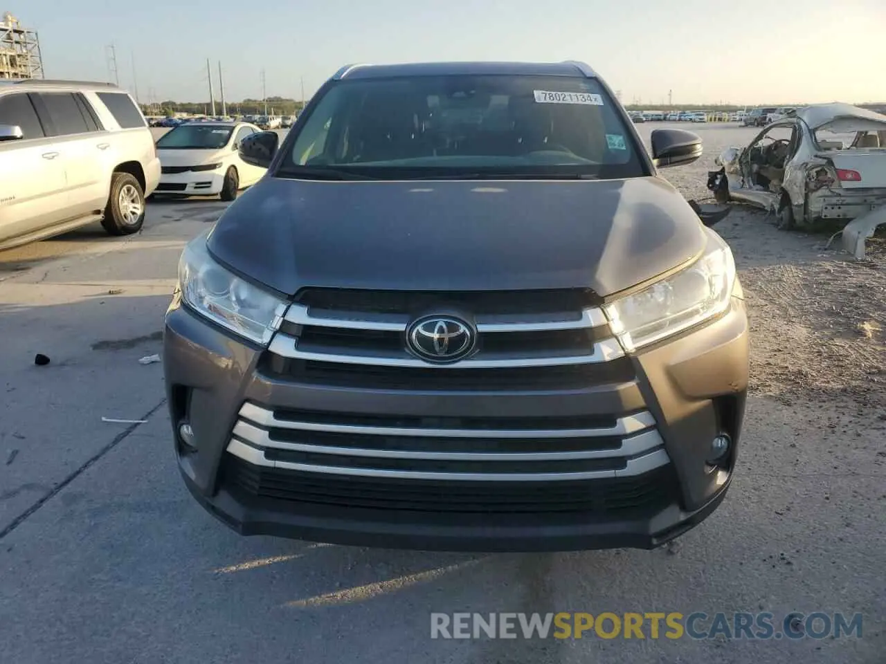 5 Фотография поврежденного автомобиля 5TDKZRFH2KS368003 TOYOTA HIGHLANDER 2019