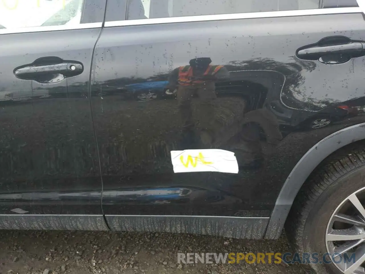 12 Photograph of a damaged car 5TDKZRFH2KS554267 TOYOTA HIGHLANDER 2019