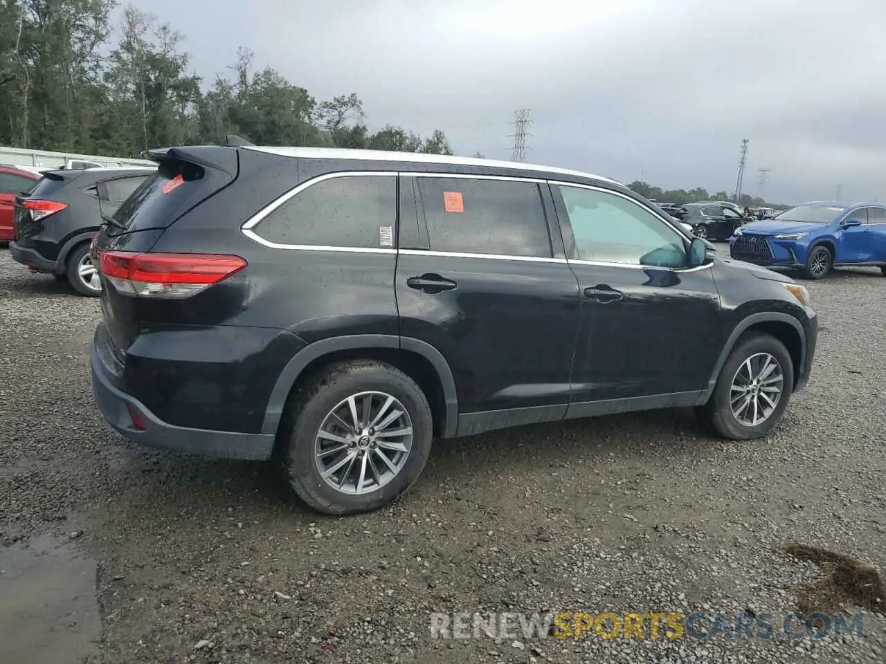 3 Photograph of a damaged car 5TDKZRFH2KS554267 TOYOTA HIGHLANDER 2019