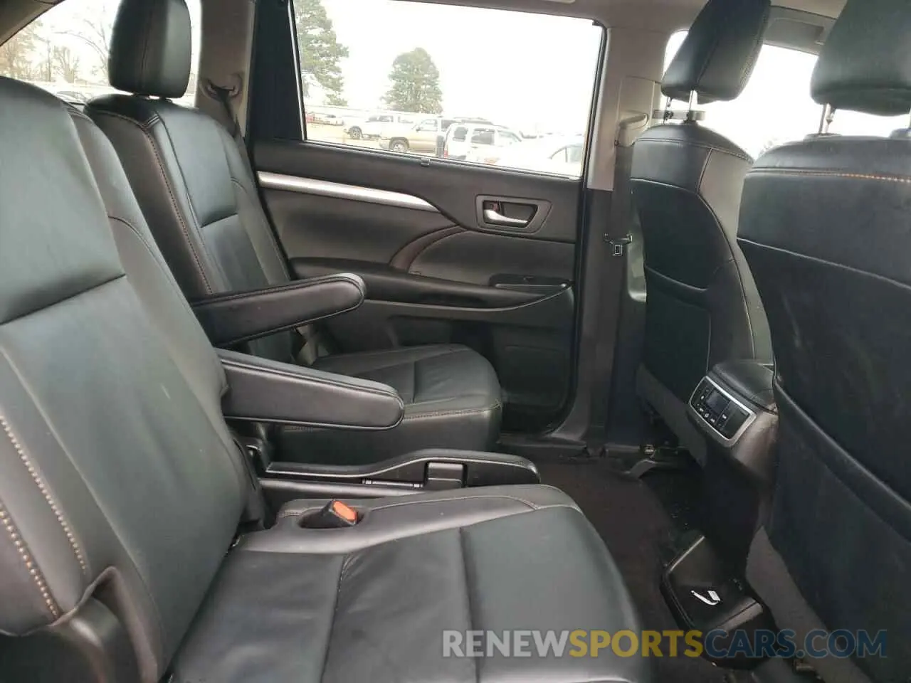 11 Фотография поврежденного автомобиля 5TDKZRFH3KS359049 TOYOTA HIGHLANDER 2019