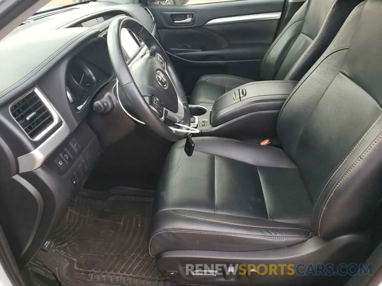 7 Фотография поврежденного автомобиля 5TDKZRFH3KS359049 TOYOTA HIGHLANDER 2019