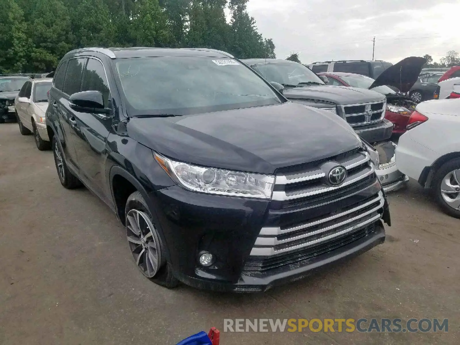 1 Фотография поврежденного автомобиля 5TDKZRFH4KS557090 TOYOTA HIGHLANDER 2019