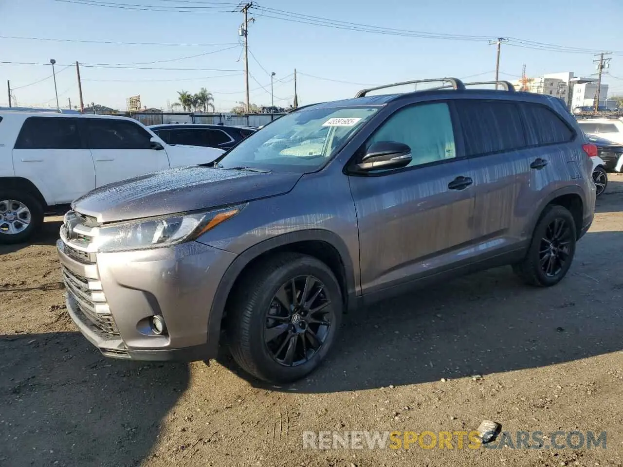 1 Фотография поврежденного автомобиля 5TDKZRFH5KS325310 TOYOTA HIGHLANDER 2019