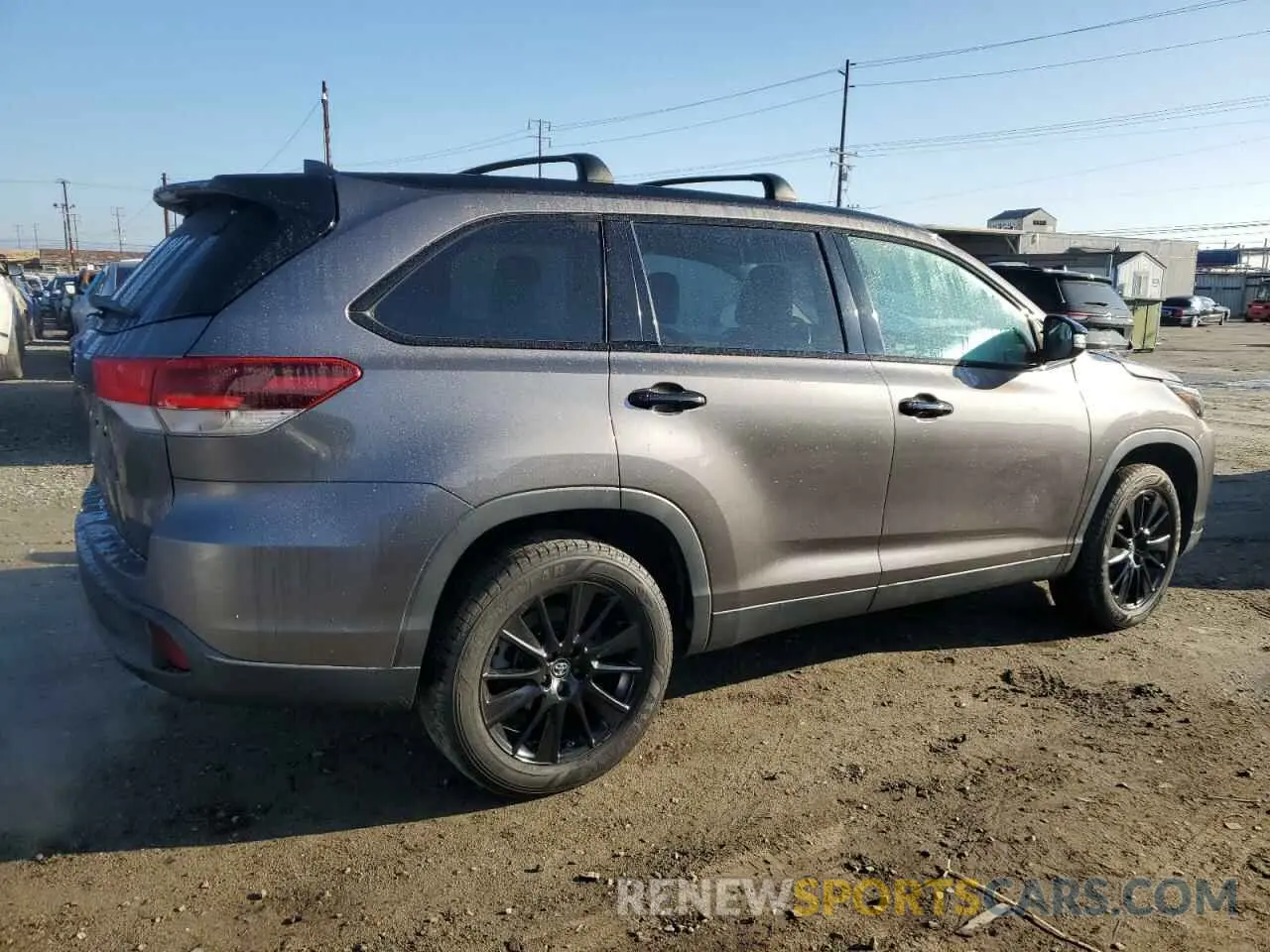 3 Фотография поврежденного автомобиля 5TDKZRFH5KS325310 TOYOTA HIGHLANDER 2019