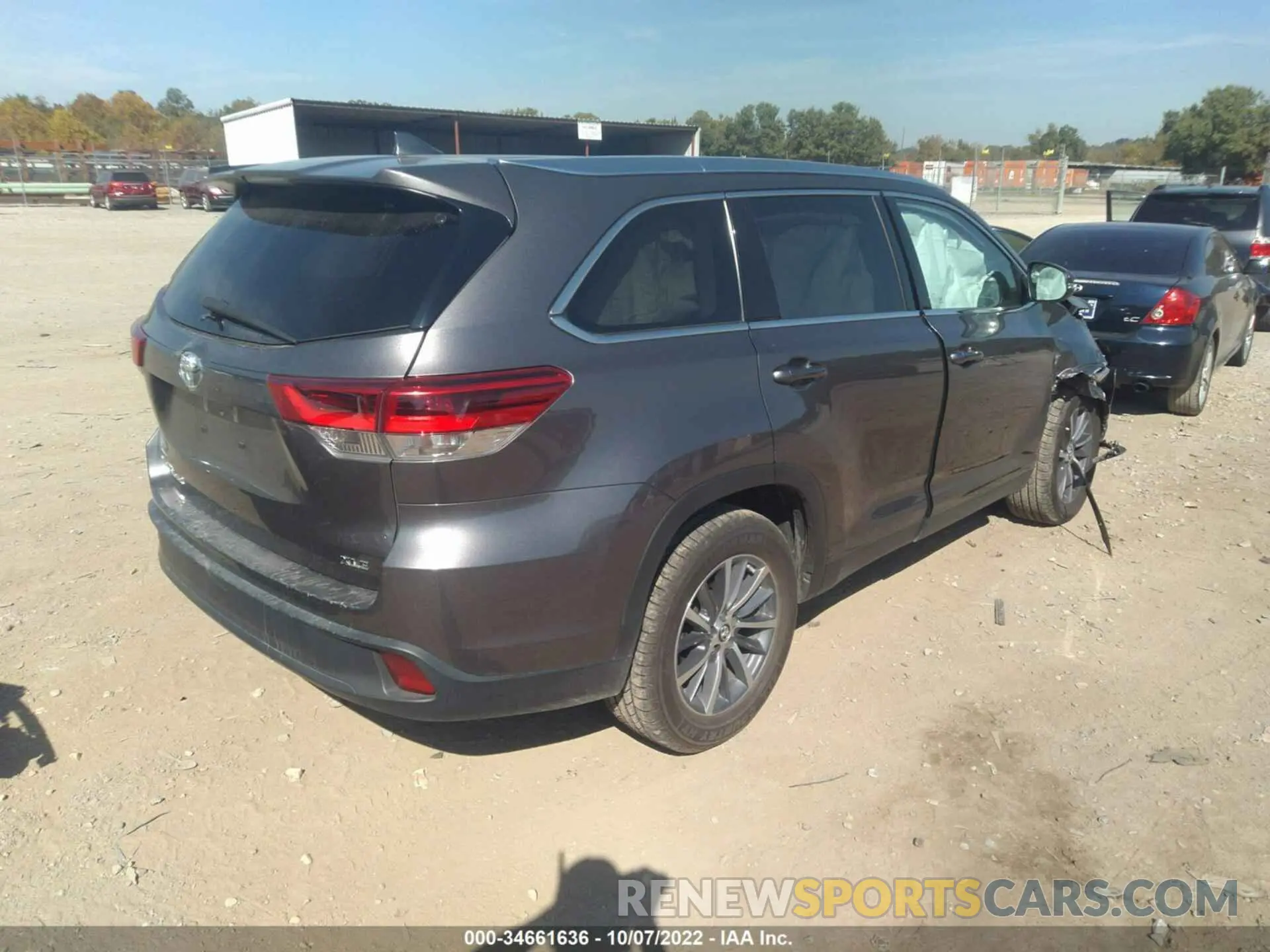 4 Фотография поврежденного автомобиля 5TDKZRFH5KS564601 TOYOTA HIGHLANDER 2019