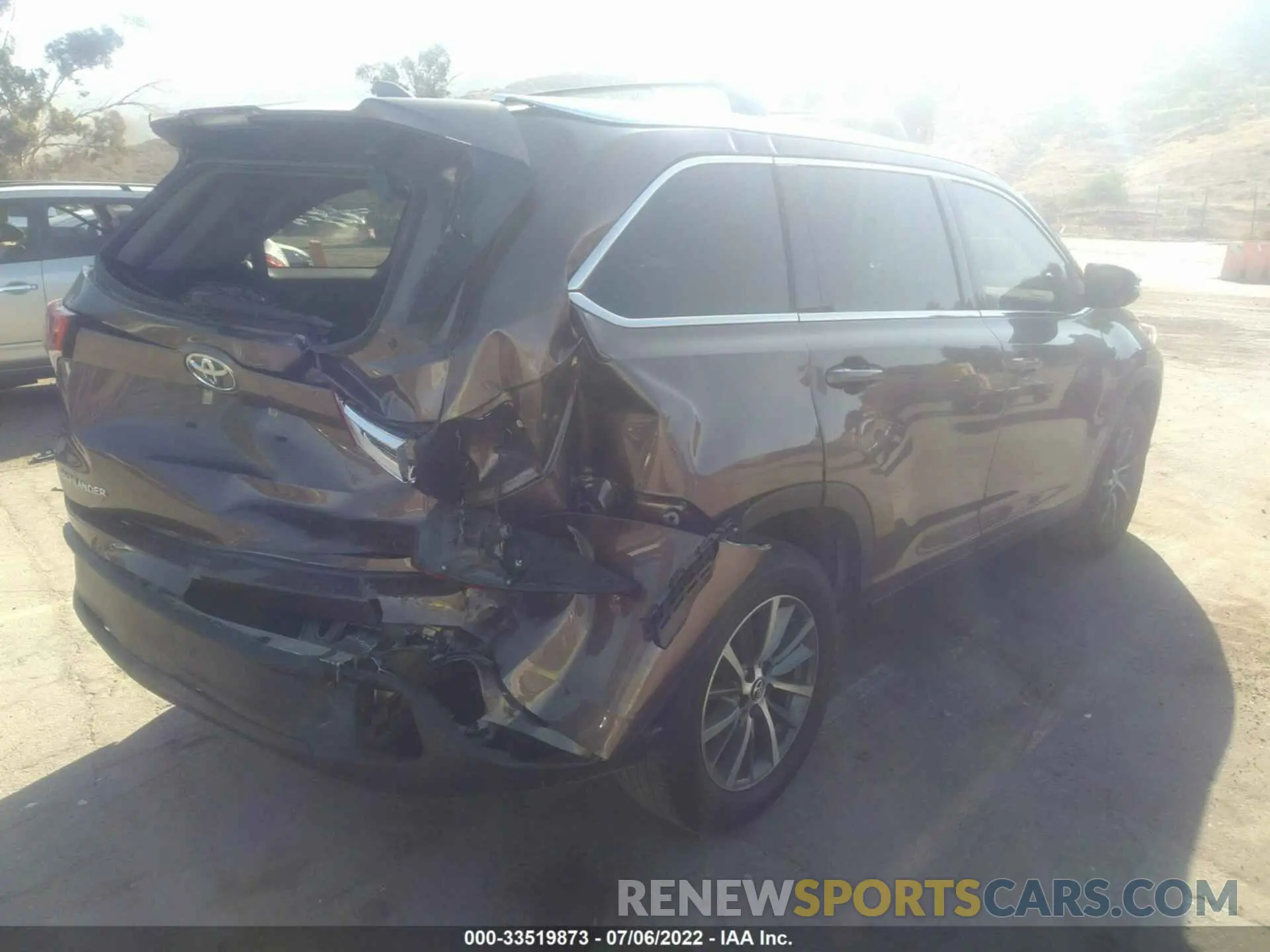 4 Фотография поврежденного автомобиля 5TDKZRFH6KS303056 TOYOTA HIGHLANDER 2019