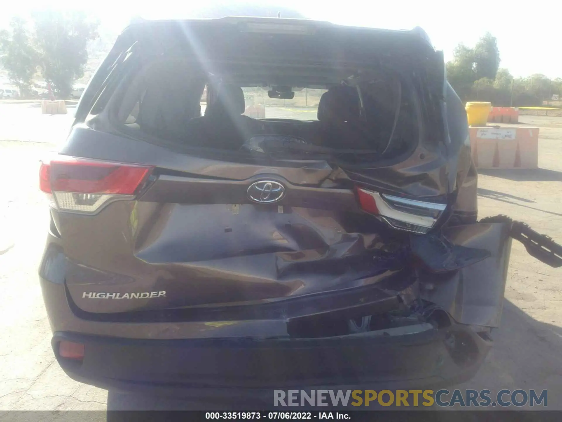 6 Фотография поврежденного автомобиля 5TDKZRFH6KS303056 TOYOTA HIGHLANDER 2019