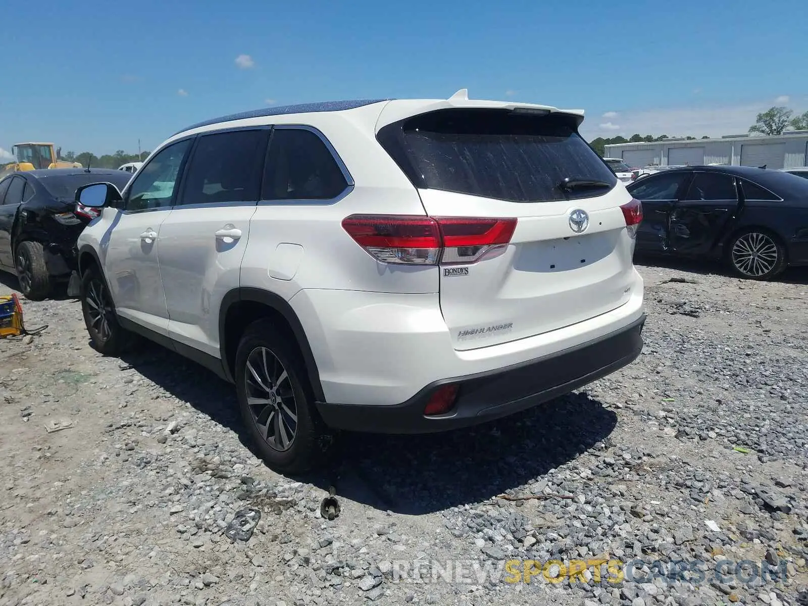 3 Фотография поврежденного автомобиля 5TDKZRFH6KS551789 TOYOTA HIGHLANDER 2019